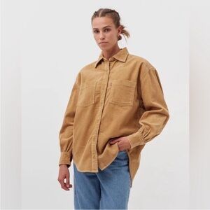 Levi’s Corduroy Remi Utility Button Down Oversized Jacket Shirt Iced Coffee